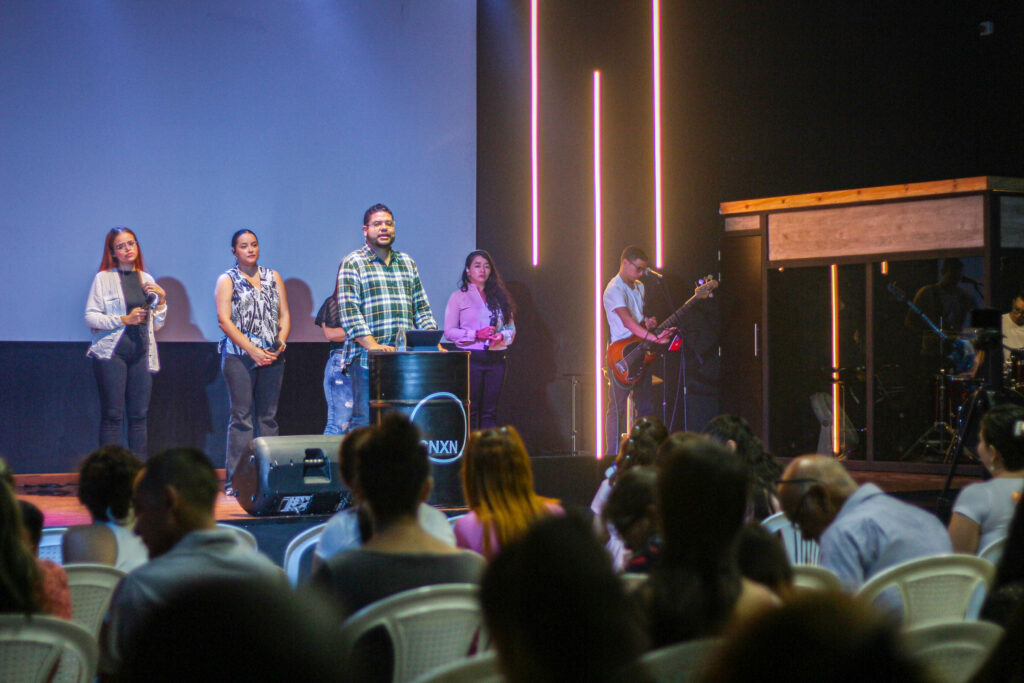 Servicio Domingo - Iglesia Cristiana Remanente Dosquebradas